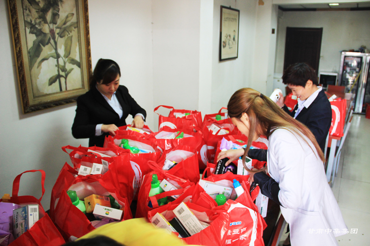 �м����F��ϵ�T��..