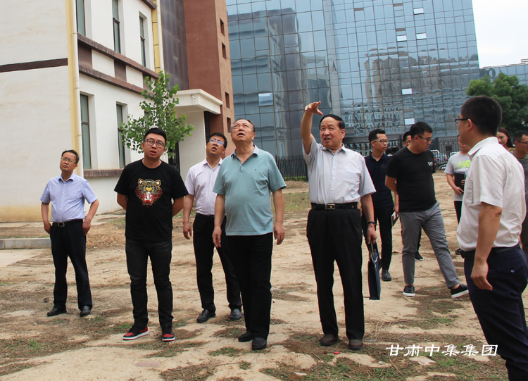 ԭ���Cʡ�˴�ί��(hu��)�����������Cʡ���ƿ���(hu��)��(hu��)�L(zh��ng)��־��һ���W�R���F(tu��n)��˾�{(di��o)��..